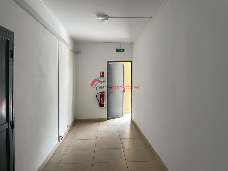 Local commercial - 54 m² - 2 pièces