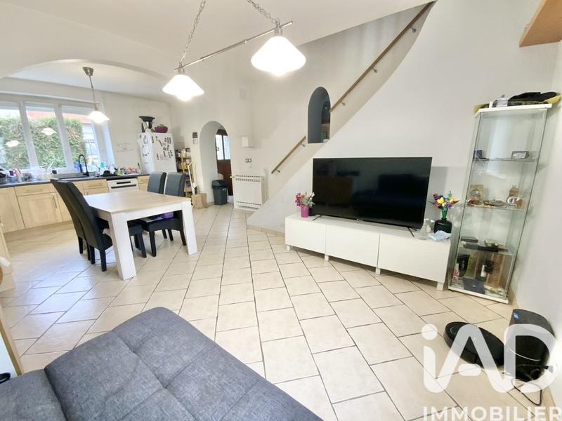 Maison - 101 m² - 5 pièces