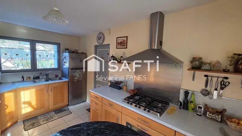 Maison - 168 m² - 7 pièces