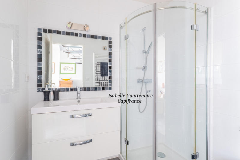 Maison bourgeoise - 230 m² - 8 pièces