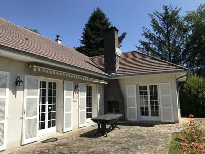 Maison - 224 m² - 7 pièces