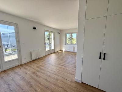 Appartement - 77 m² - 4 pièces