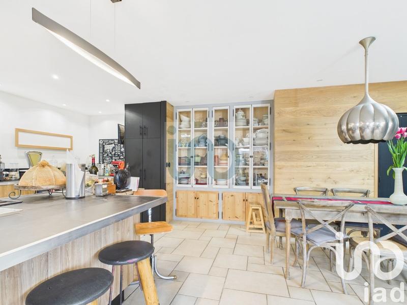 Maison - 400 m² - 15 pièces