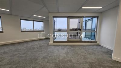 Bureau - 549 m²