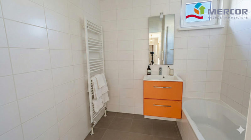 Appartement - 81 m² - 4 pièces