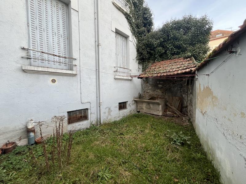 Appartement - 100 m² - 5 pièces