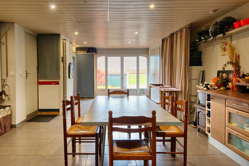 Maison - 168 m² - 8 pièces