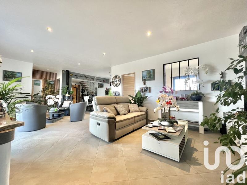 Maison de maîtres - 140 m² - 6 pièces