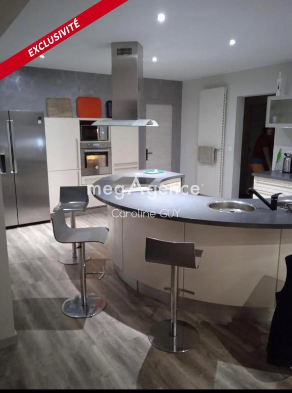 Maison - 170 m² - 6 pièces