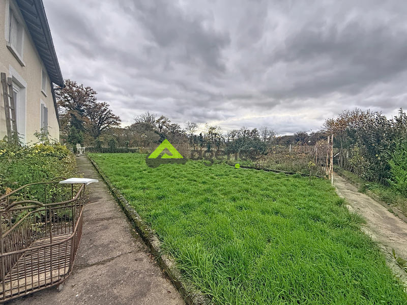 Maison - 230 m² - 7 pièces