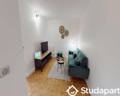 Chambre - 100 m² - 1 pièce