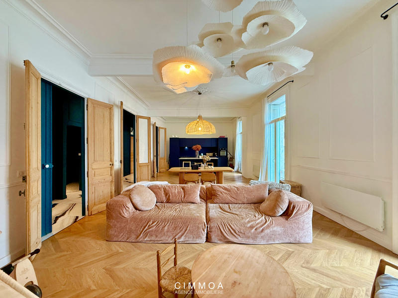 Appartement - 145 m² - 4 pièces