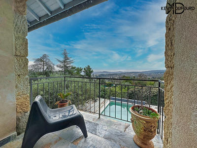 Maison en pierre - 130 m² - 6 pièces