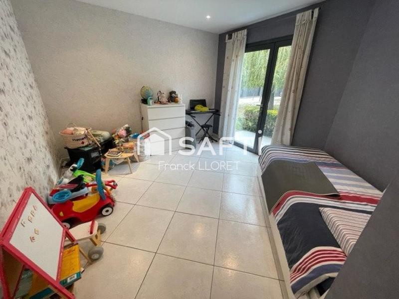 Maison - 300 m² - 11 pièces