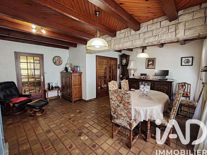Maison - 203 m² - 7 pièces