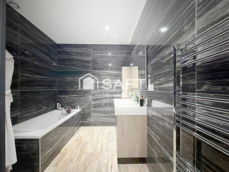 Maison - 145 m² - 5 pièces