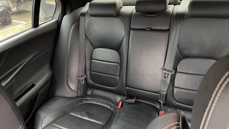 Jaguar Xe 2.0 d 180 Bva8 R-Sport