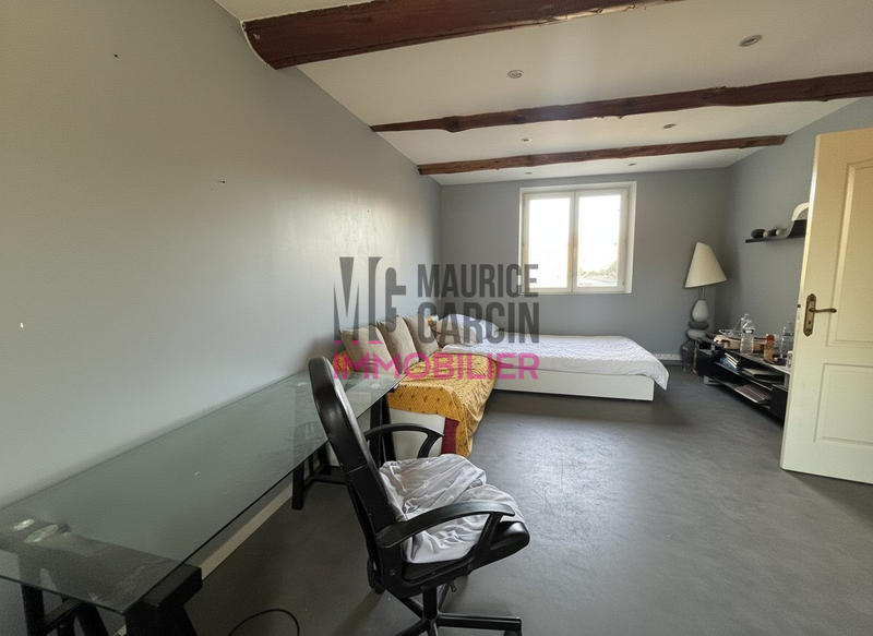 Maison - 180 m² - 5 pièces