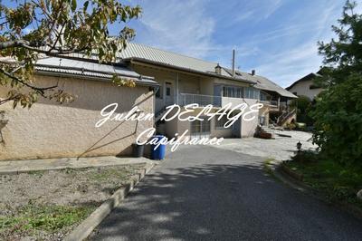 Maison - 125 m² - 8 pièces