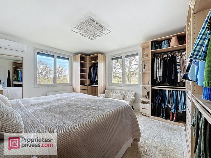 Maison - 180 m² - 5 pièces