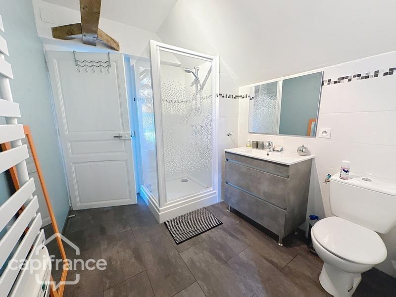 Maison - 176 m² - 8 pièces