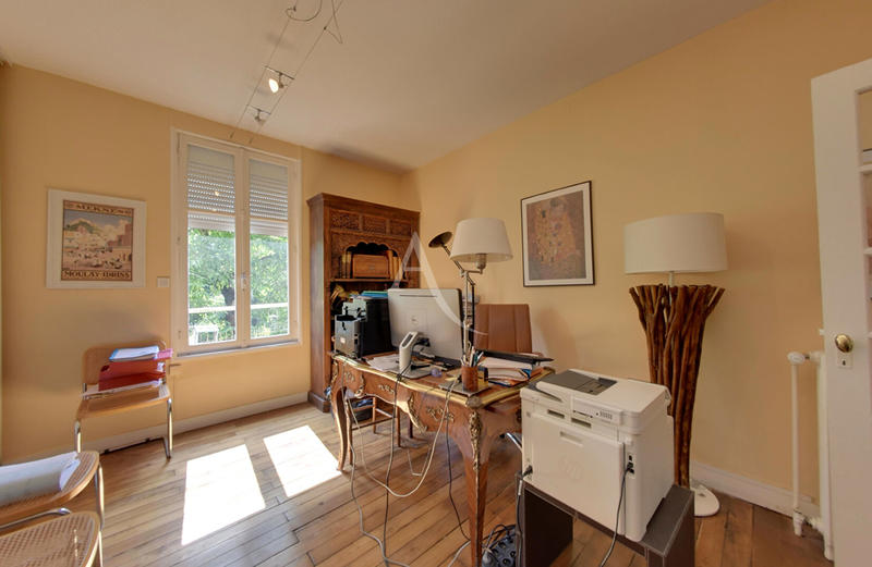 Bureau - 49 m² - 2 pièces