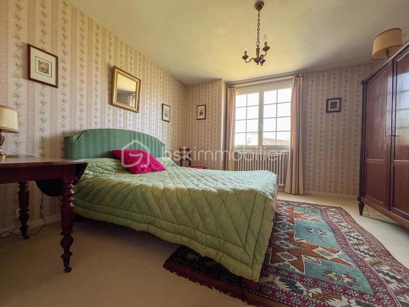 Maison - 166 m² - 7 pièces