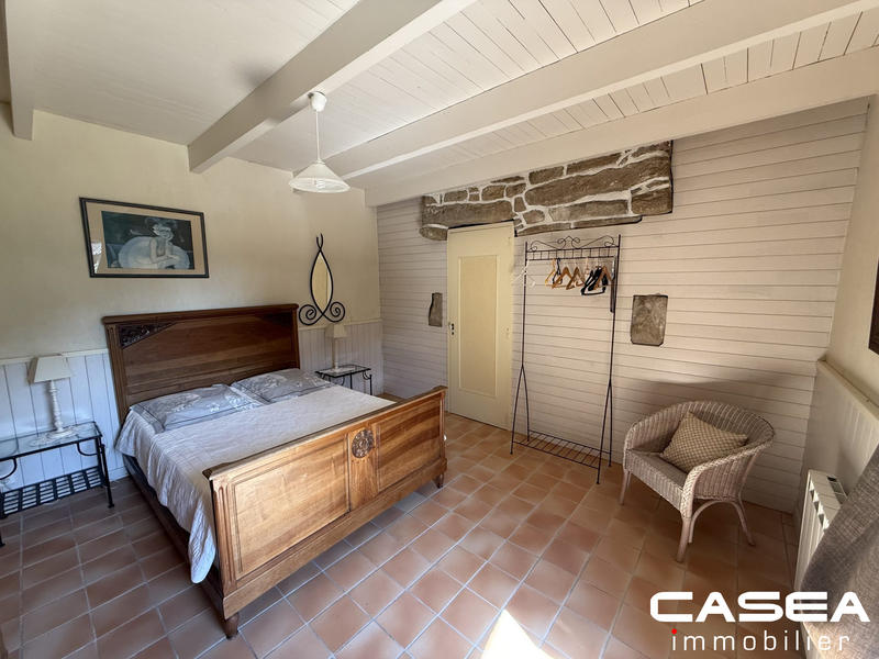 Maison - 430 m² - 19 pièces