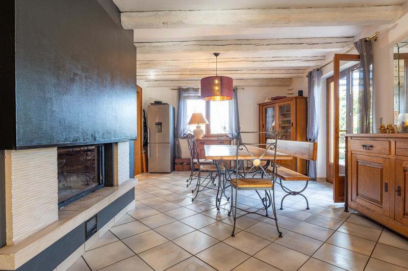 Maison - 236 m² - 11 pièces