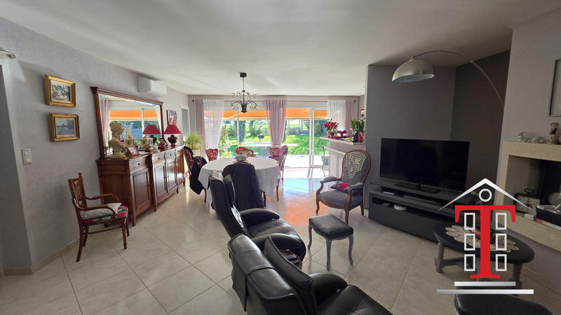 Maison traditionnelle - 186 m² - 7 pièces