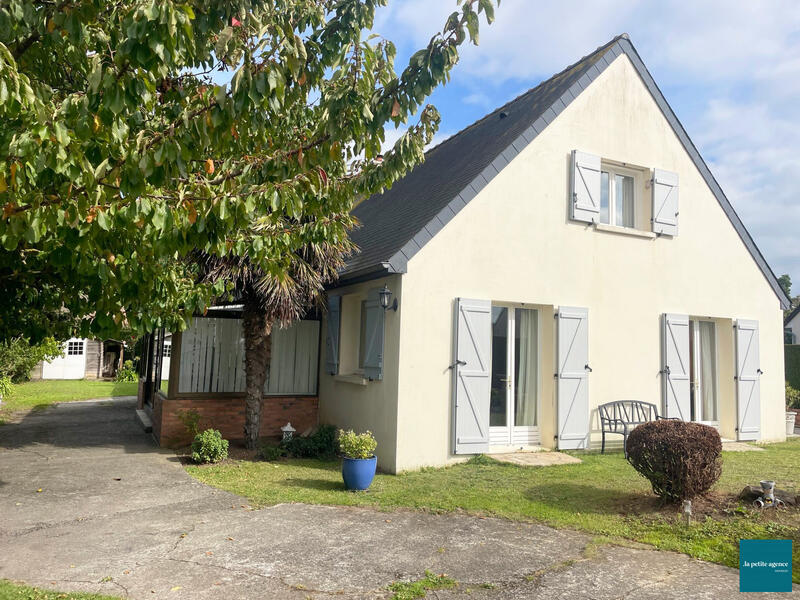 Maison traditionnelle - 128 m² - 7 pièces