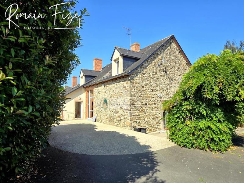 Maison - 300 m² - 7 pièces