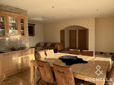 Maison - 102 m² - 4 pièces