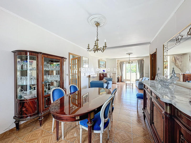 Appartement - 86 m² - 4 pièces