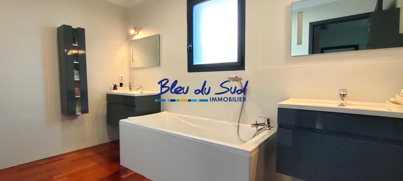 Villa - 146 m² - 6 pièces