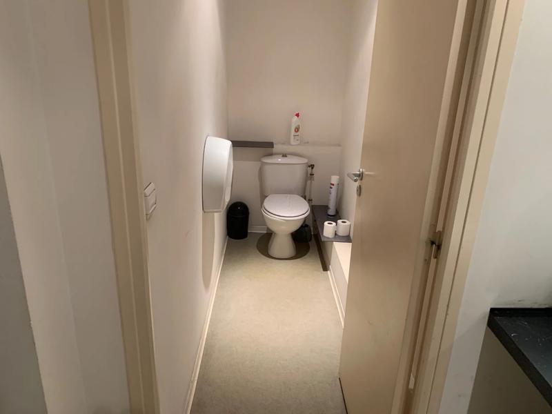 Bureau - 150 m² - 5 pièces