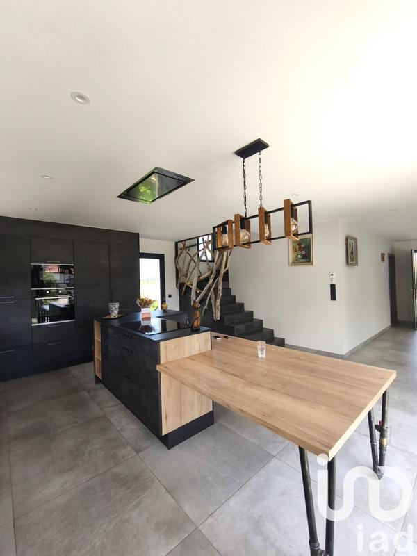 Maison - 142 m² - 6 pièces