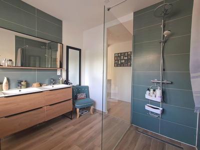 Maison - 134 m² - 6 pièces