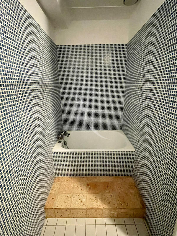 Maison - 100 m² - 3 pièces