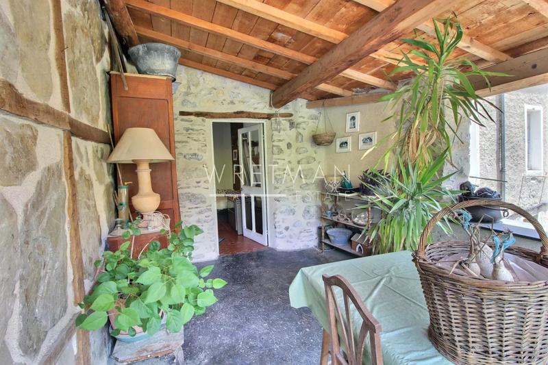 Appartement - 95 m² - 6 pièces