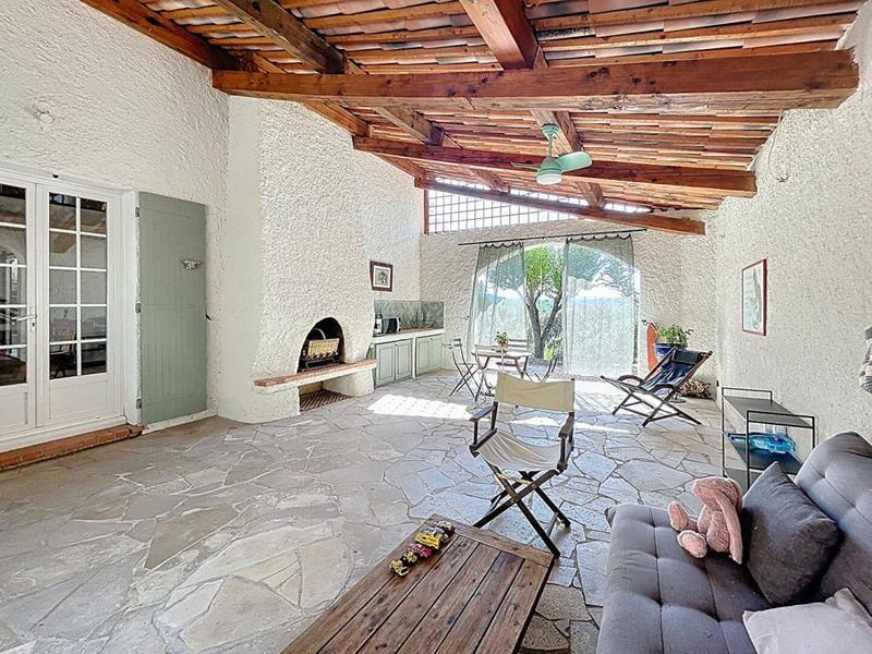 Maison - 142 m² - 6 pièces