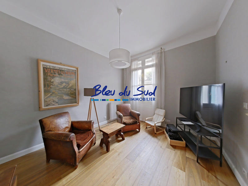 Maison - 196 m² - 10 pièces