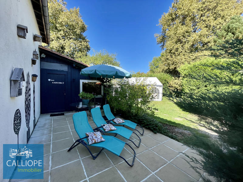 Propriété - 385 m² - 14 pièces