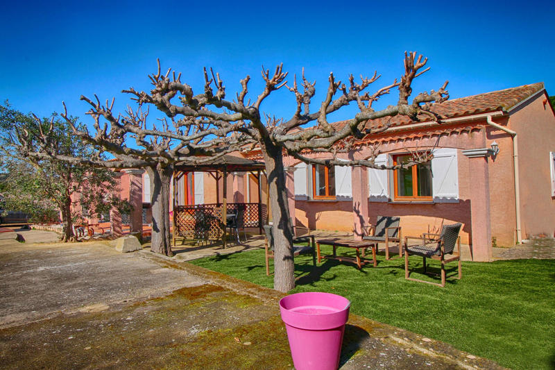 Villa - 190 m² - 9 pièces