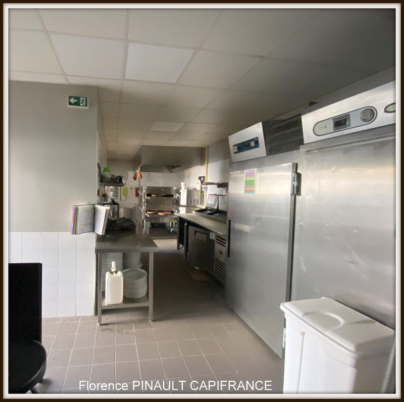 Local commercial - 458 m² - 8 pièces