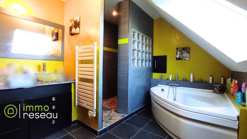 Maison - 161 m² - 7 pièces