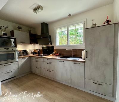 Maison - 100 m² - 5 pièces