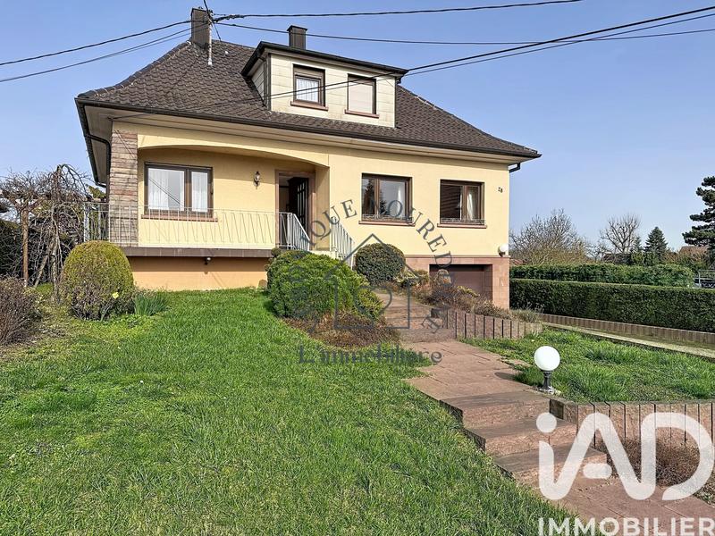 Maison - 187 m² - 8 pièces