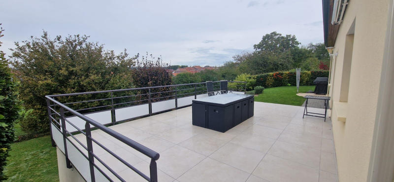 Maison - 142 m² - 6 pièces