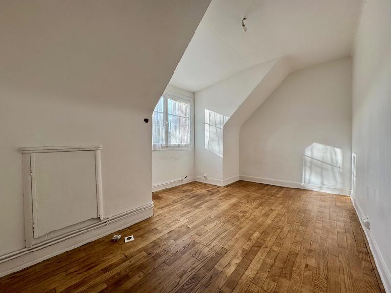 Maison - 127 m² - 6 pièces